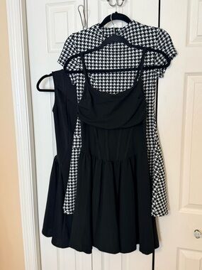 Classic Black Sleeveless Skater Dress - Elegant Everyday Style